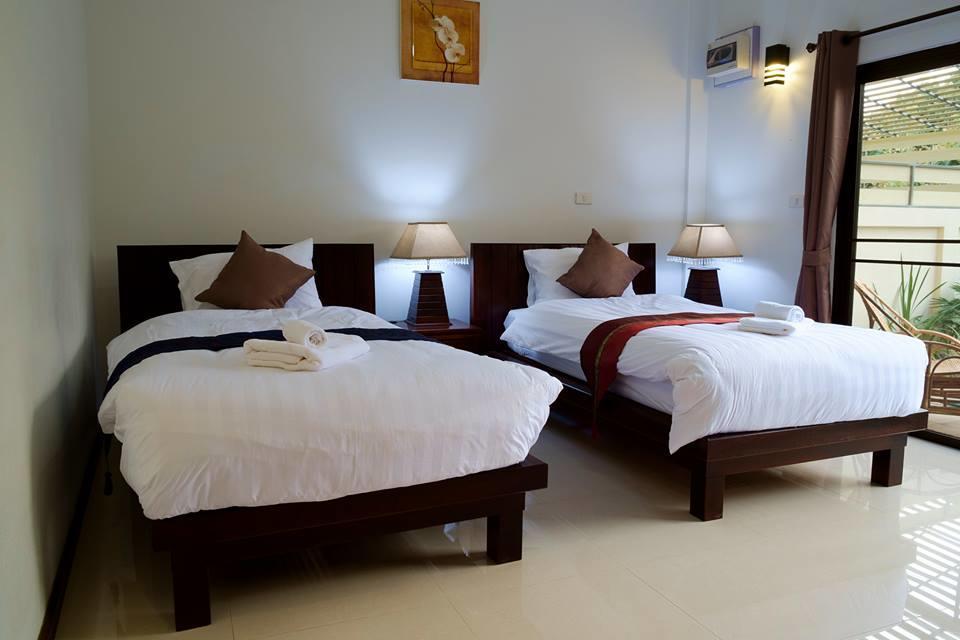 Relax Garden House Hotel Chiang Mai Bagian luar foto